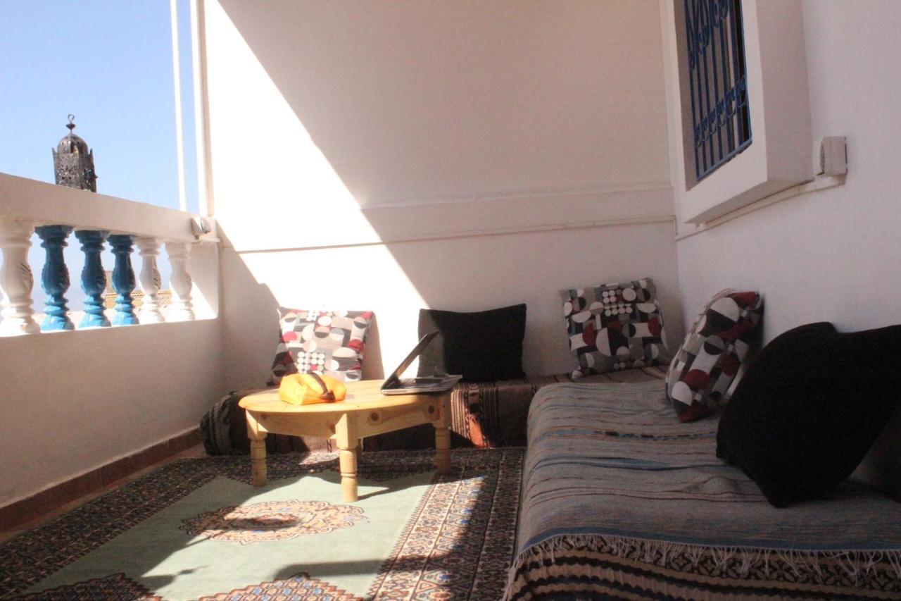 Tamraght White Hostel Exterior photo